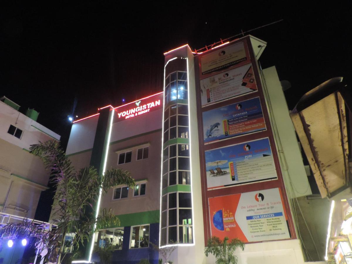 Om Leisure Hotel - Bbsr Bhubaneswar Zewnętrze zdjęcie
